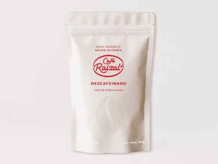 Descafeinado Natural Arábica de origen colombiano, café descafeinado de alta calidad, disponible para compra en Café Raizal, café natural y de especialidad, en paquete de 250 gramos.