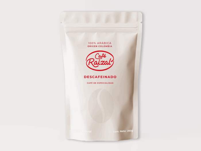 Descafeinado Natural Arábica de origen colombiano, café descafeinado de alta calidad, disponible para compra en Café Raizal, café natural y de especialidad, en paquete de 250 gramos.